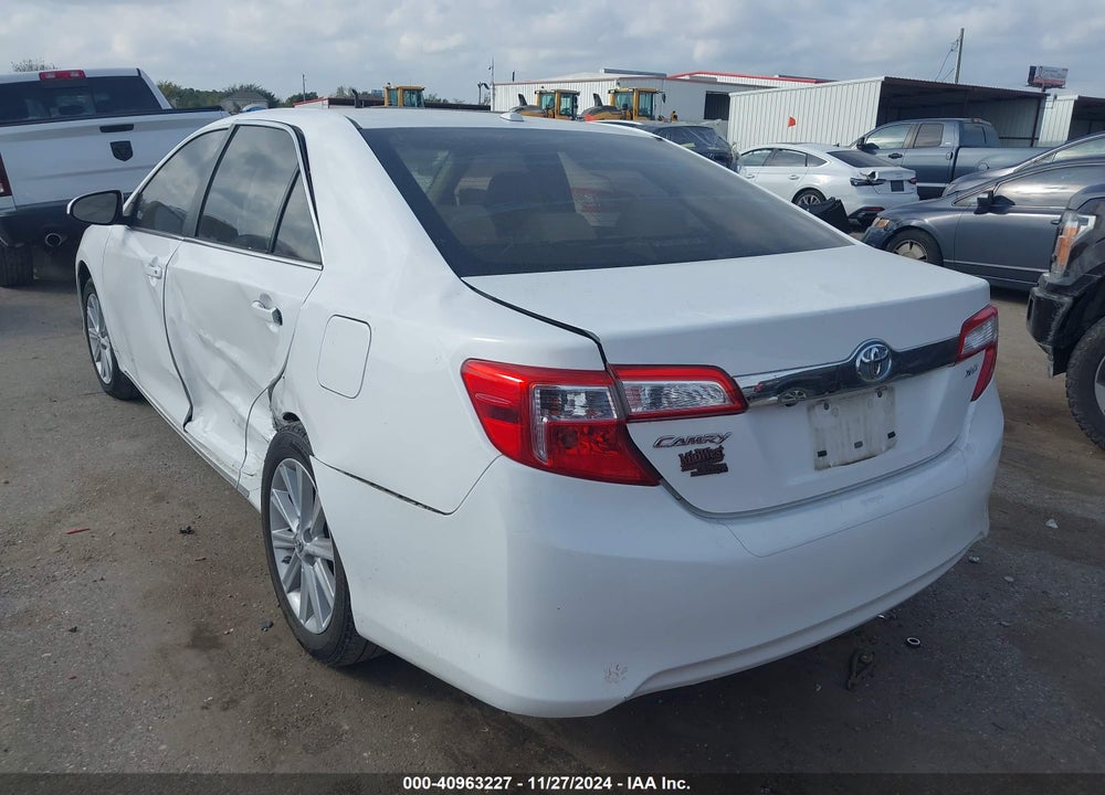 2014 TOYOTA CAMRY XLE VIN: 4T4BF1FK2ER399758