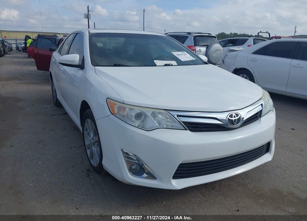2014 TOYOTA CAMRY XLE VIN: 4T4BF1FK2ER399758