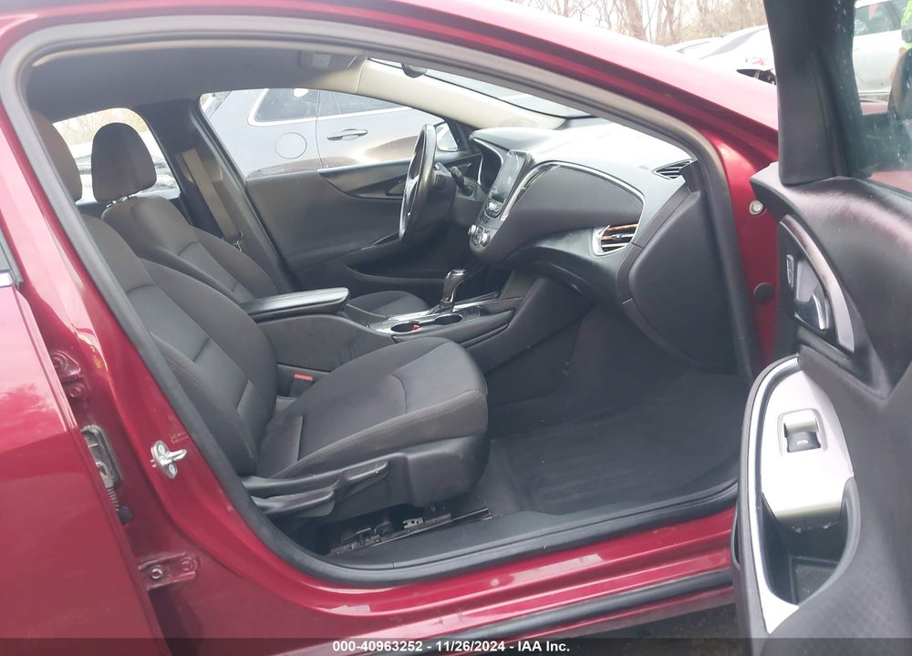 2018 CHEVROLET MALIBU VIN: 1G1ZD5ST9JF226013