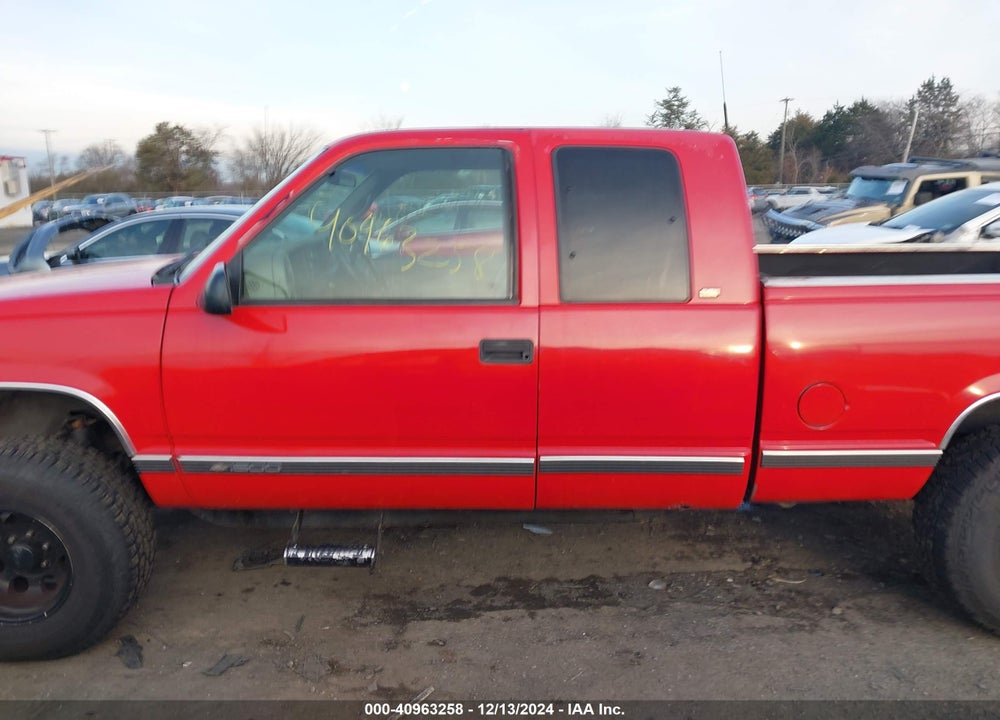 1998 CHEVROLET K1500 FLEETSIDE VIN: 2GCEK19R4W1245050