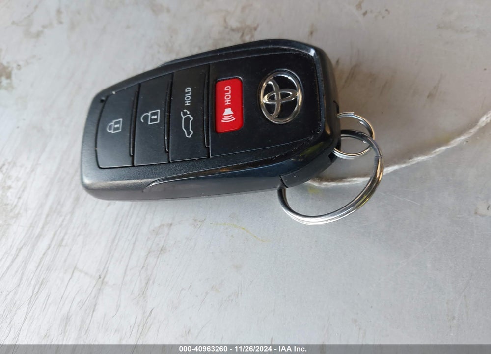 2024 TOYOTA GRAND HIGHLANDER XLE VIN: 5TDAAAB59RS025666