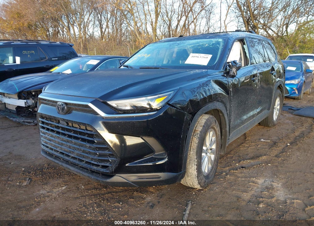 2024 TOYOTA GRAND HIGHLANDER XLE VIN: 5TDAAAB59RS025666