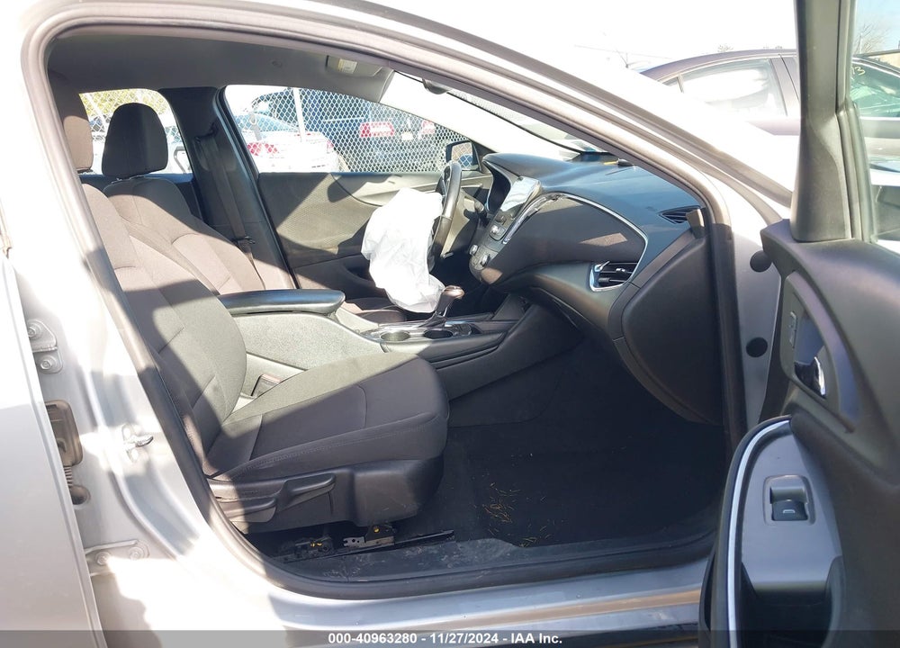 2018 CHEVROLET MALIBU LT VIN: 1G1ZD5STXJF172673