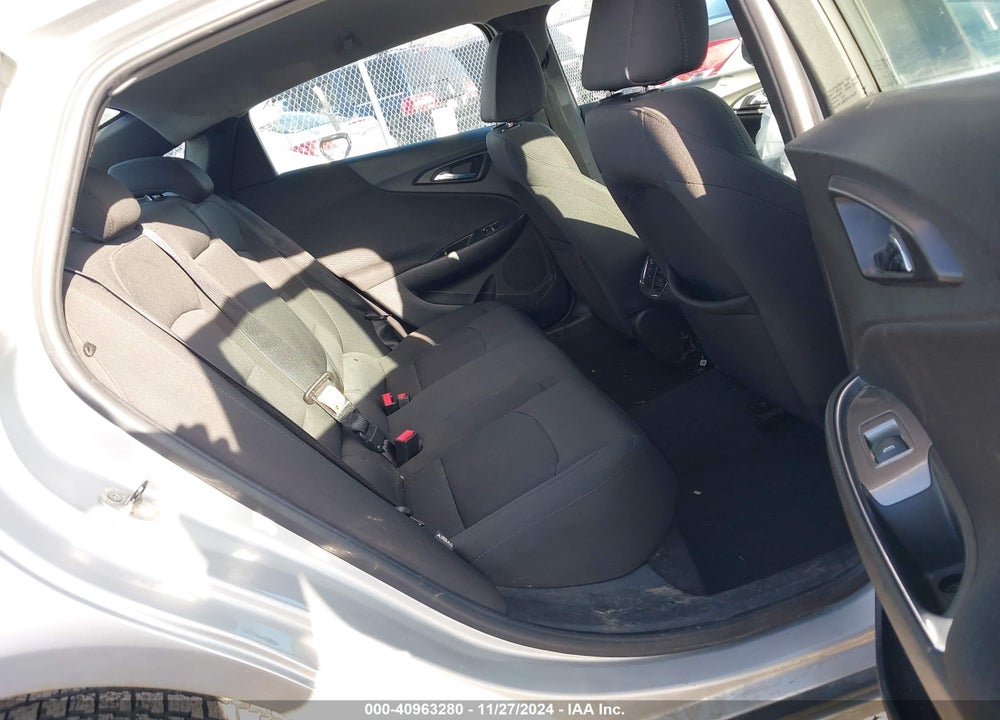 2018 CHEVROLET MALIBU LT VIN: 1G1ZD5STXJF172673