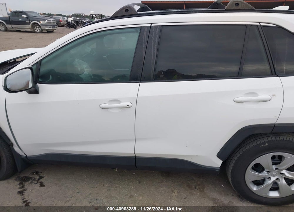 2020 TOYOTA RAV4 LE VIN: 2T3G1RFV8LC129947