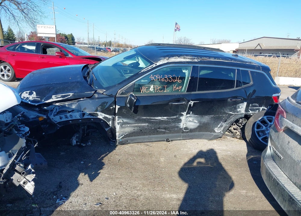 2022 JEEP COMPASS LATITUDE LUX 4X4 VIN: 3C4NJDFBXNT224650