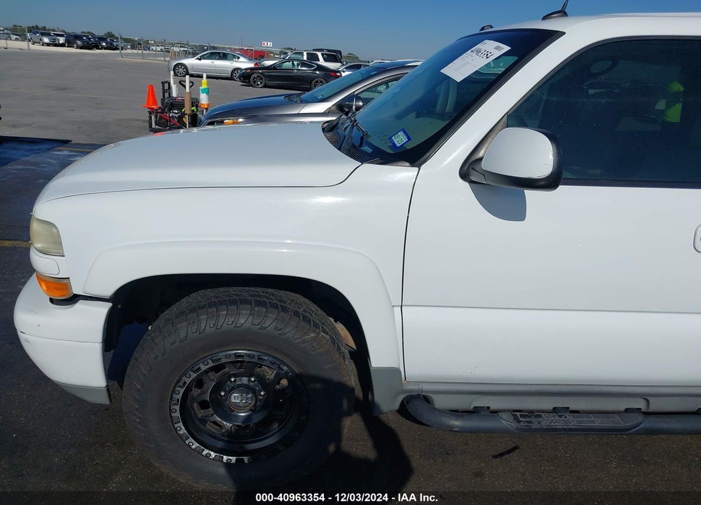 2005 CHEVROLET TAHOE K1500 VIN: 1GNEK13T45R192139