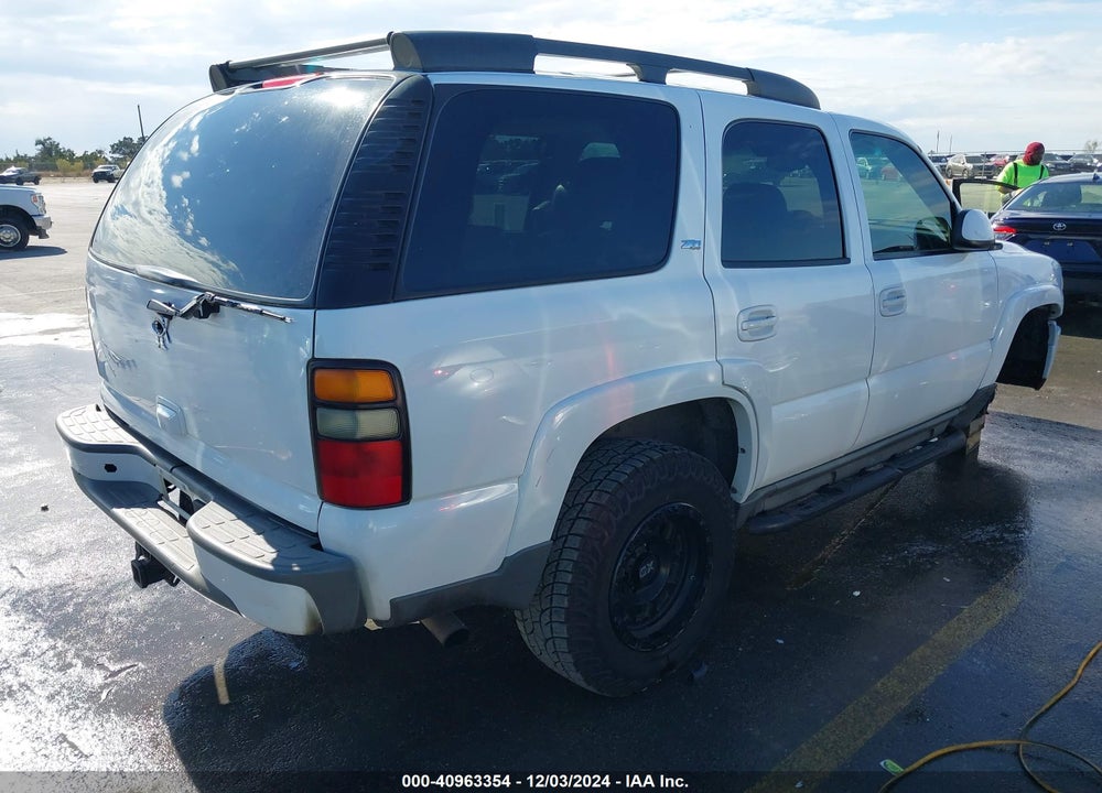2005 CHEVROLET TAHOE K1500 VIN: 1GNEK13T45R192139