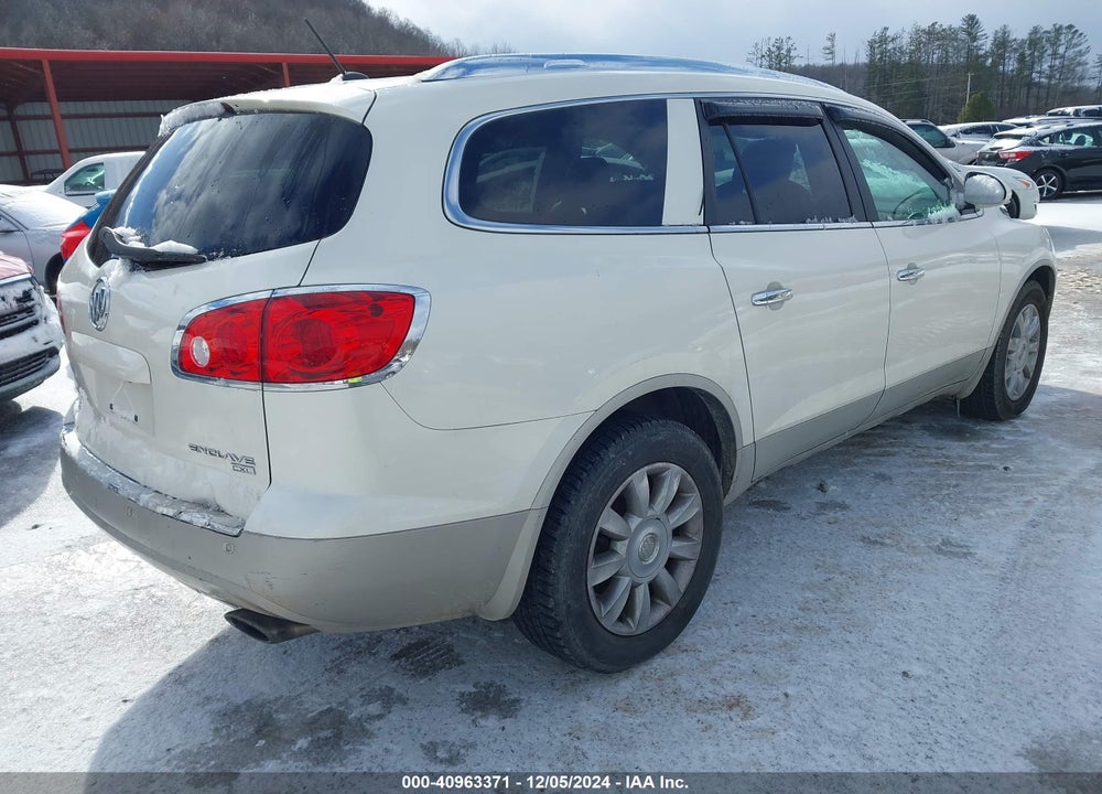 2011 BUICK ENCLAVE 1XL VIN: 5GAKVBED8BJ373061