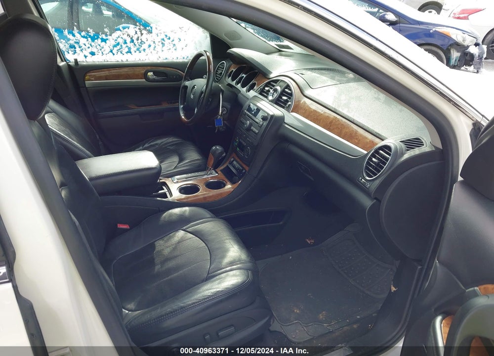 2011 BUICK ENCLAVE 1XL VIN: 5GAKVBED8BJ373061