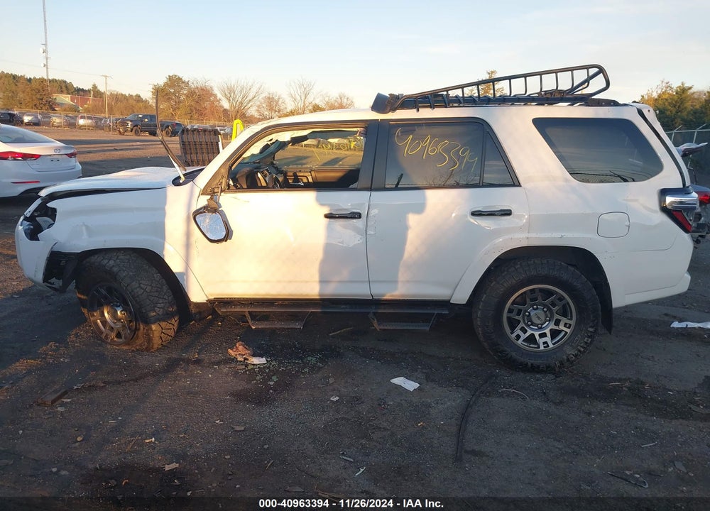 2021 TOYOTA 4RUNNER VENTURE VIN: JTEHU5JR4M5840773