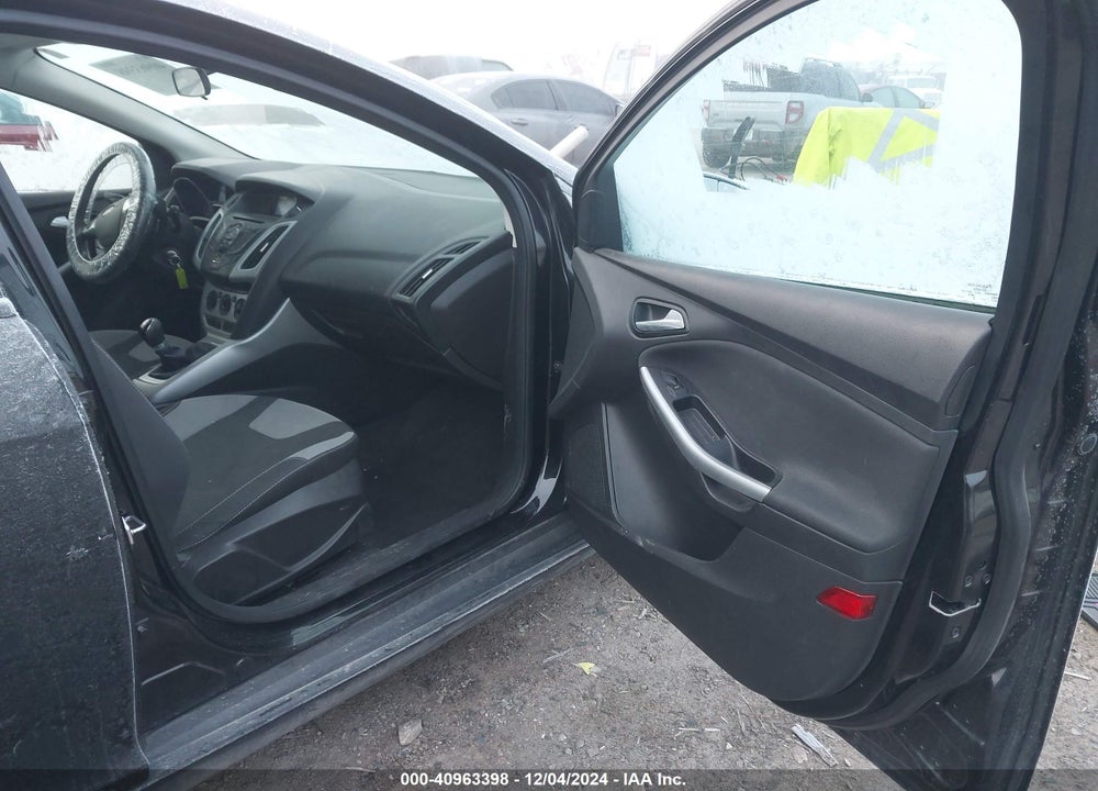 2012 FORD FOCUS SE VIN: 1FAHP3K22CL445220