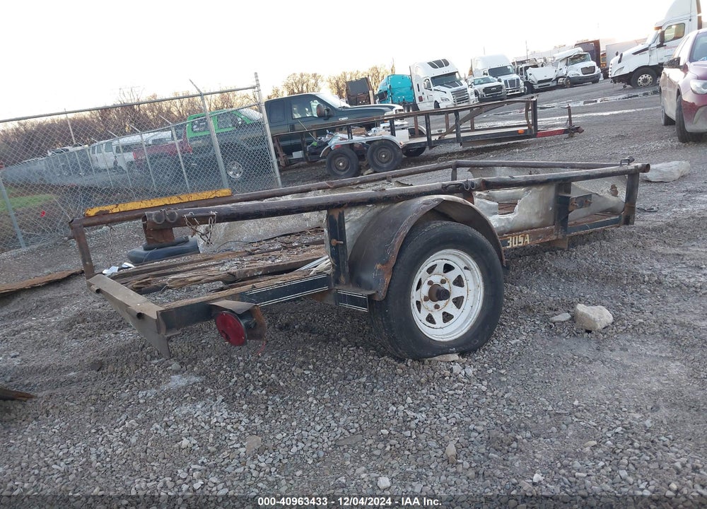 2005 BIG TEX UTILITY TRAILER VIN: 16VAX101052A74083