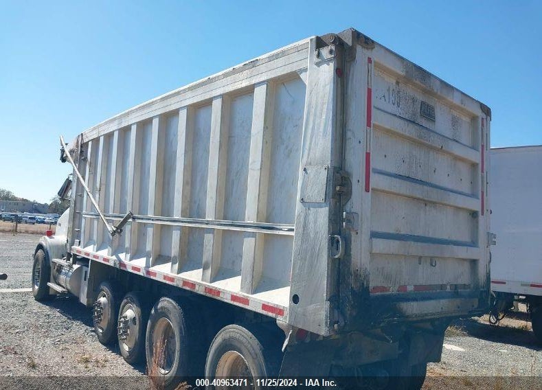2013 KENWORTH CONSTRUCTION VIN: 1NKDLP0X4DJ367447