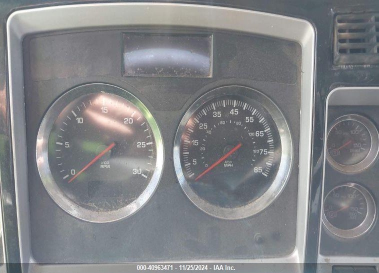 2013 KENWORTH CONSTRUCTION VIN: 1NKDLP0X4DJ367447