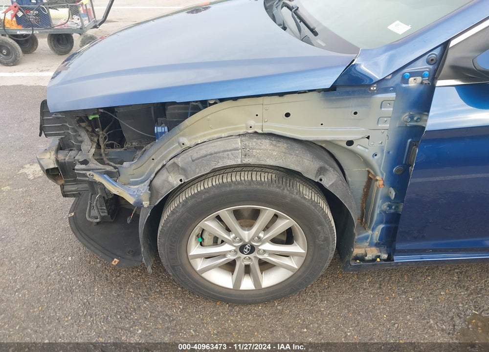 2015 HYUNDAI SONATA SE VIN: 5NPE24AF5FH031220