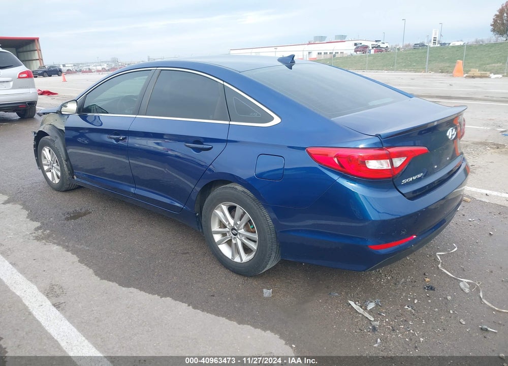 2015 HYUNDAI SONATA SE VIN: 5NPE24AF5FH031220
