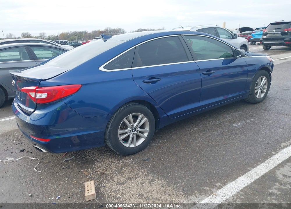2015 HYUNDAI SONATA SE VIN: 5NPE24AF5FH031220