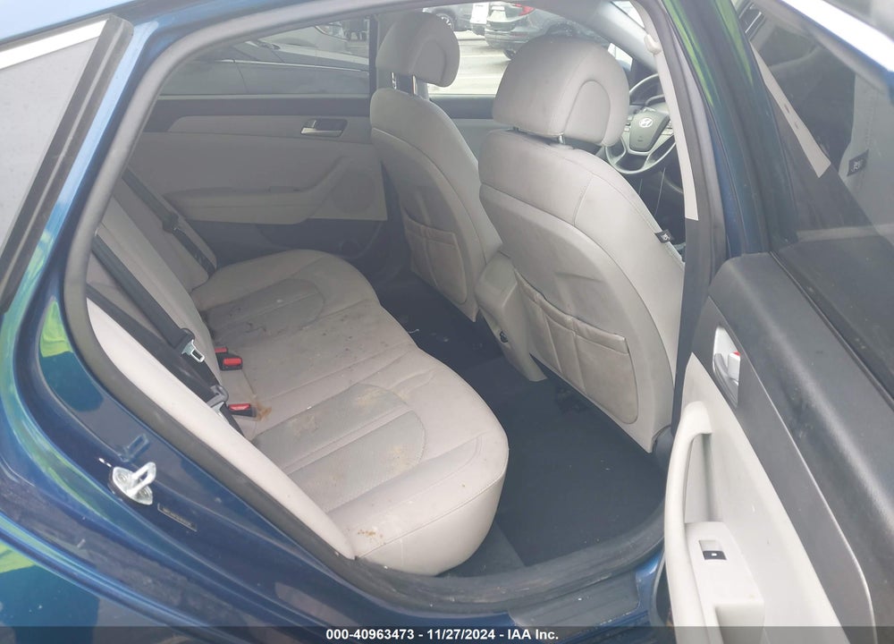 2015 HYUNDAI SONATA SE VIN: 5NPE24AF5FH031220