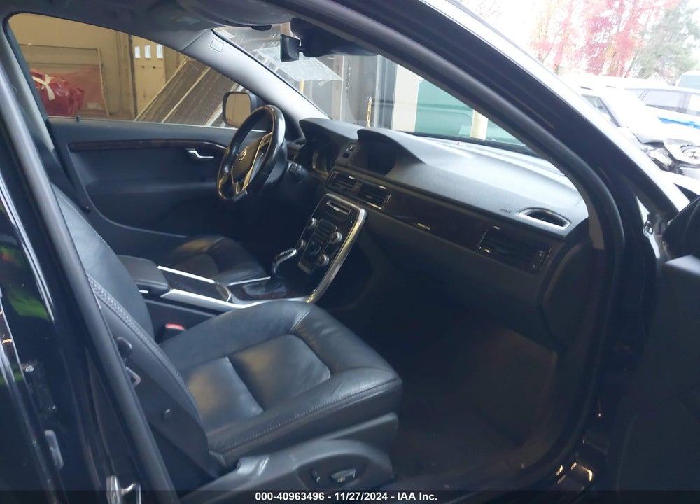 2016 VOLVO XC70 VIN: YV4612NK7G1236465