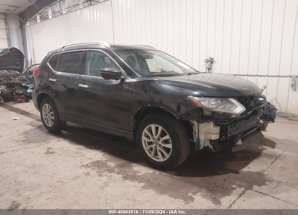 2018 NISSAN ROGUE VIN: JN8AT2MV6JW307592