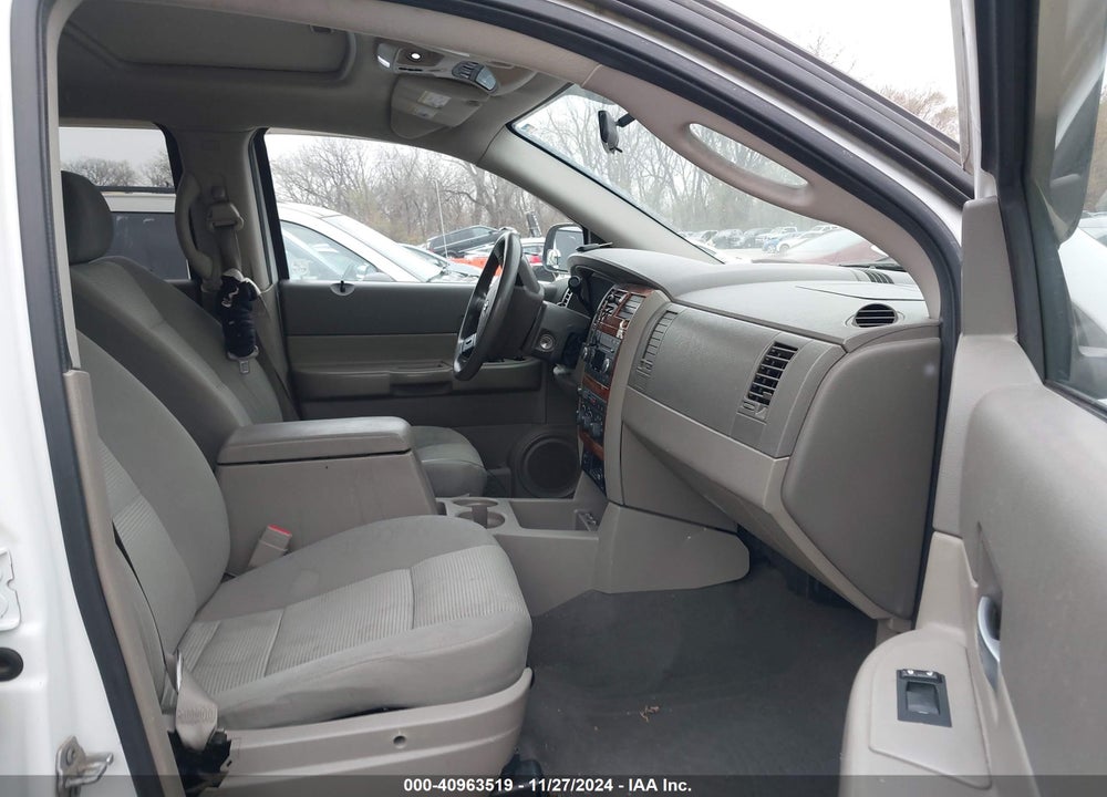 2008 DODGE DURANGO SLT VIN: 1D8HB48N18F120131