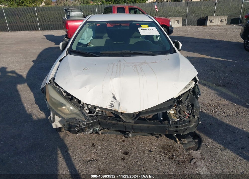 2014 TOYOTA COROLLA LE VIN: 5YFBURHE7EP112454