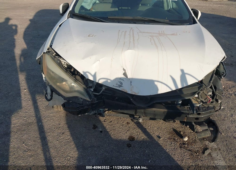 2014 TOYOTA COROLLA LE VIN: 5YFBURHE7EP112454