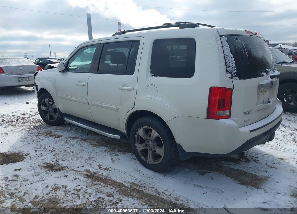2015 HONDA PILOT EX-L VIN: 5FNYF4H53FB010539