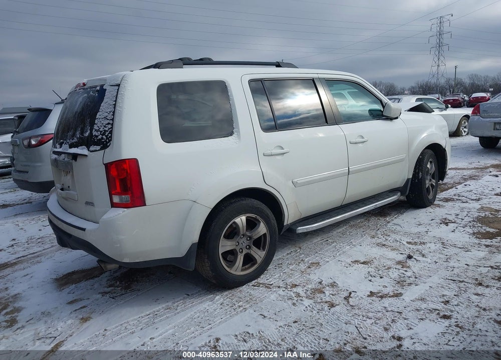 2015 HONDA PILOT EX-L VIN: 5FNYF4H53FB010539
