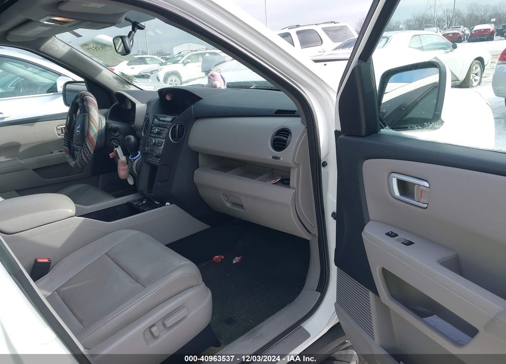 2015 HONDA PILOT EX-L VIN: 5FNYF4H53FB010539