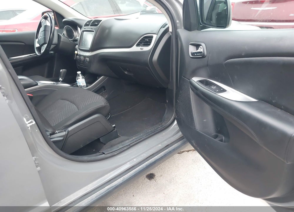 2019 DODGE JOURNEY SE VIN: 3C4PDCBB1KT866539