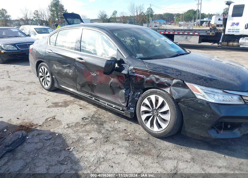 2017 HONDA ACCORD HYBRID TOURING VIN: JHMCR6F73HC026952