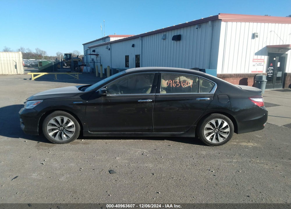 2017 HONDA ACCORD HYBRID TOURING VIN: JHMCR6F73HC026952