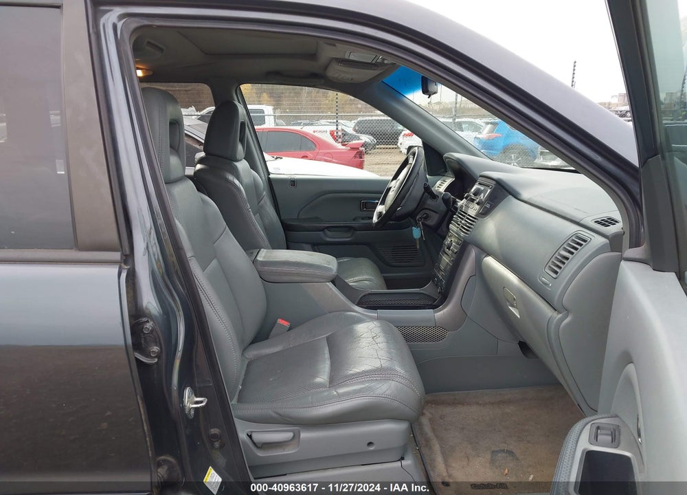 2005 HONDA PILOT EX-L VIN: 2HKYF18635H532272