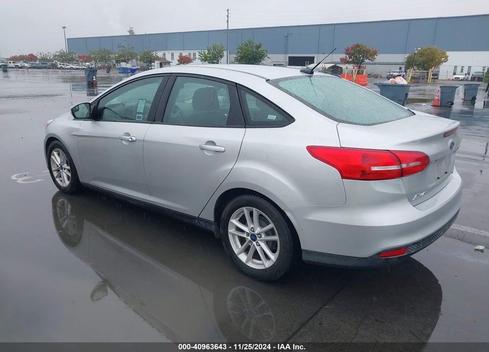 2015 FORD FOCUS SE VIN: 1FADP3F24FL329109