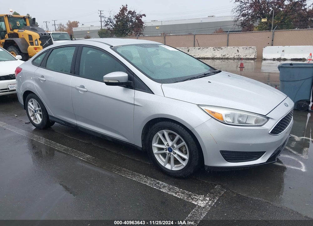 2015 FORD FOCUS SE VIN: 1FADP3F24FL329109