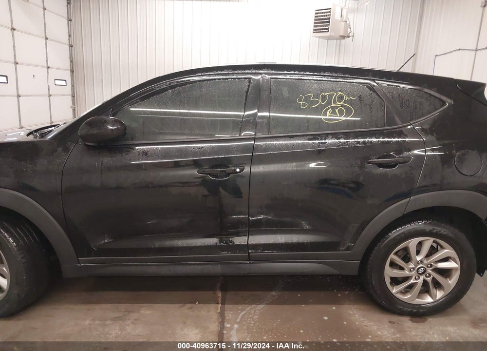 2018 HYUNDAI TUCSON VIN: KM8J23A48JU671875