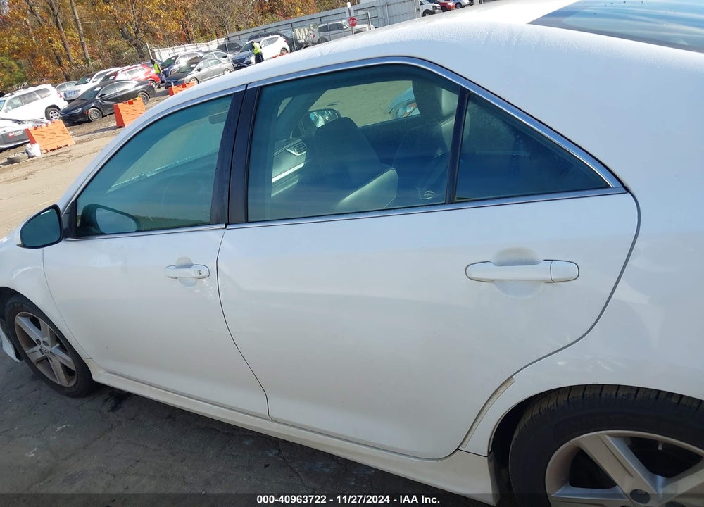 2013 TOYOTA CAMRY SE VIN: 4T1BF1FKXDU279215