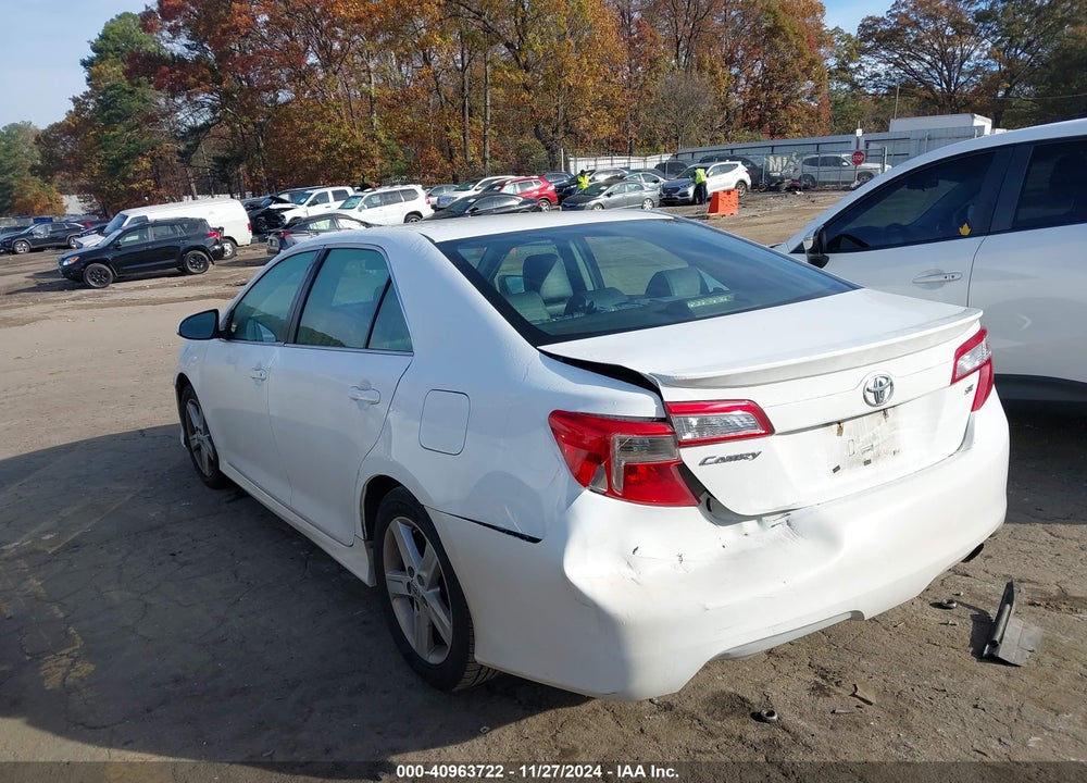 2013 TOYOTA CAMRY SE VIN: 4T1BF1FKXDU279215