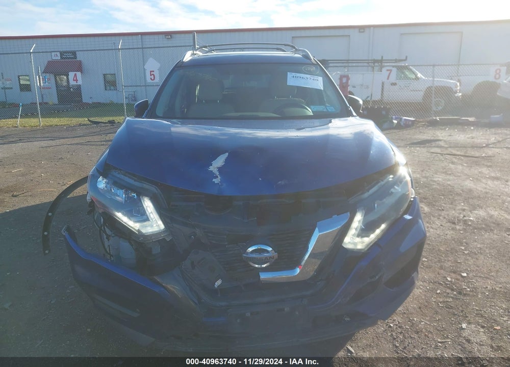 2017 NISSAN ROGUE SV VIN: 5N1AT2MV8HC823231