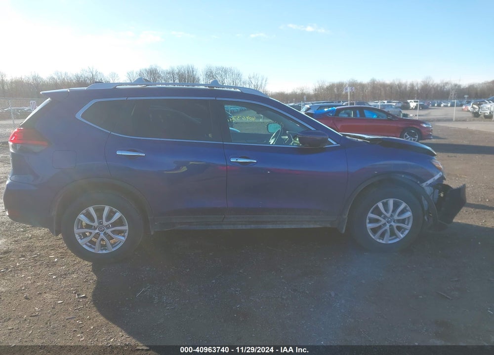 2017 NISSAN ROGUE SV VIN: 5N1AT2MV8HC823231