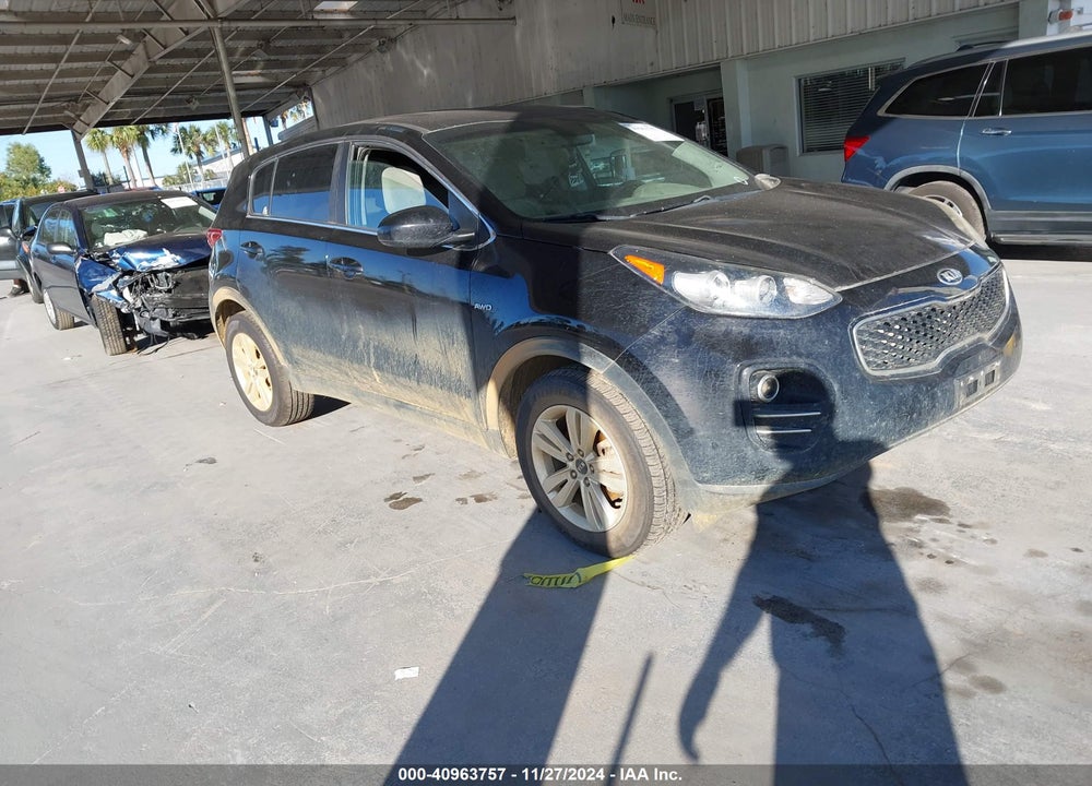 2017 KIA SPORTAGE LX VIN: KNDPMCAC4H7274480