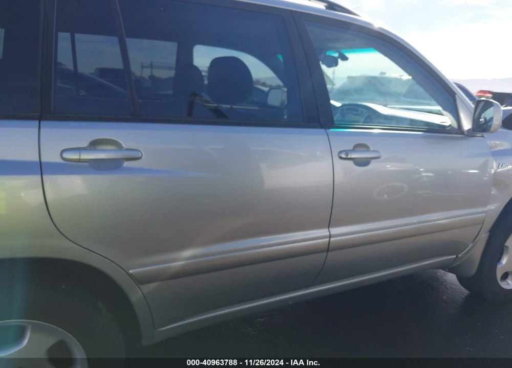 2005 TOYOTA HIGHLANDER LIMITED V6 VIN: JTEEP21A550109626