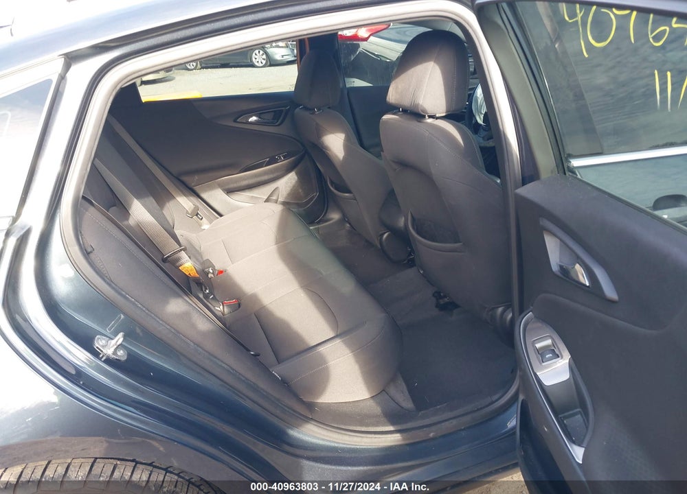2019 CHEVROLET MALIBU VIN: 1G1ZG5ST5KF190975