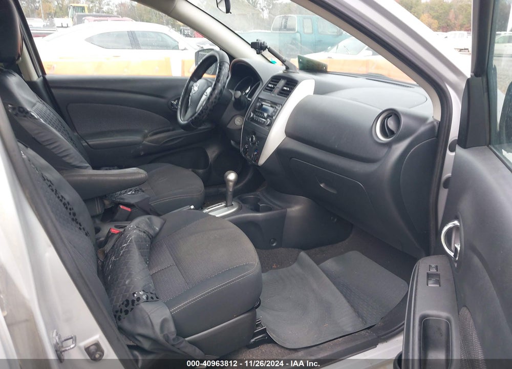 2015 NISSAN VERSA 1.6 SV VIN: 3N1CN7AP1FL809220