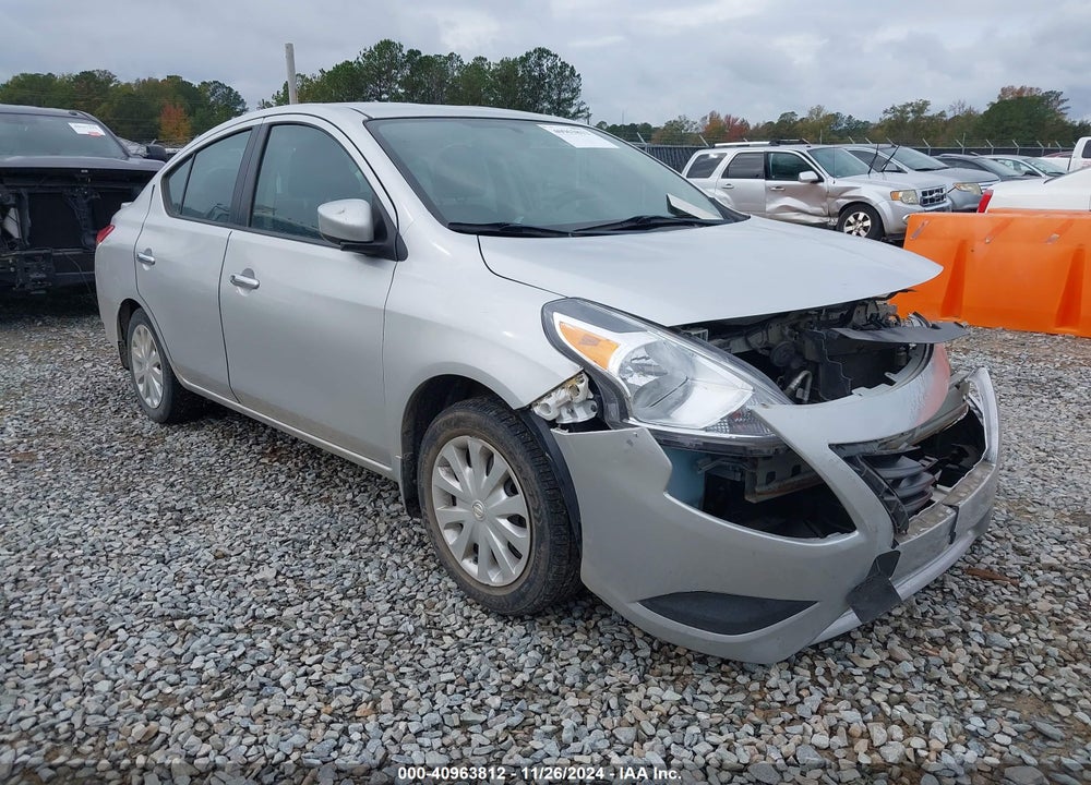2015 NISSAN VERSA 1.6 SV VIN: 3N1CN7AP1FL809220