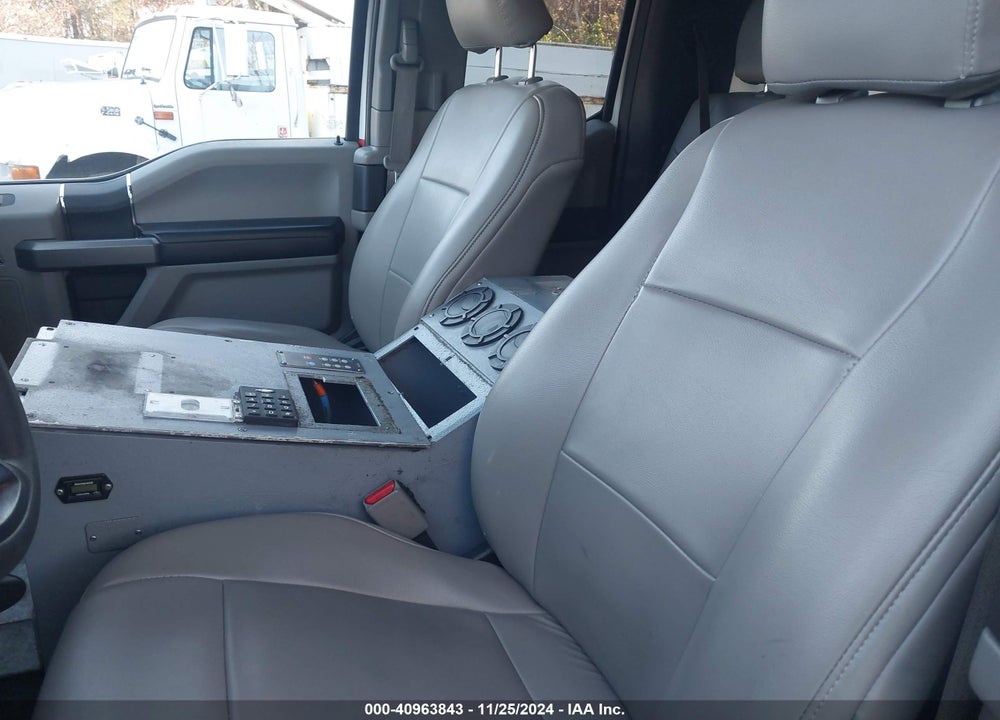 2017 FORD F-550 CHASSIS XLT VIN: 1FD0X5HT8HEB48950