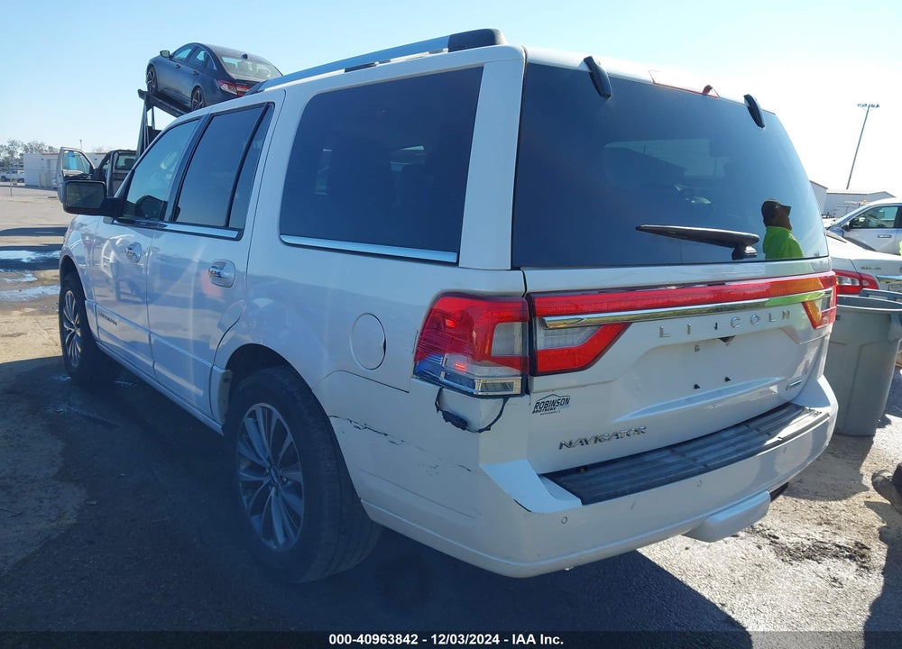 2015 LINCOLN NAVIGATOR VIN: 5LMJJ2HT2FEJ11133