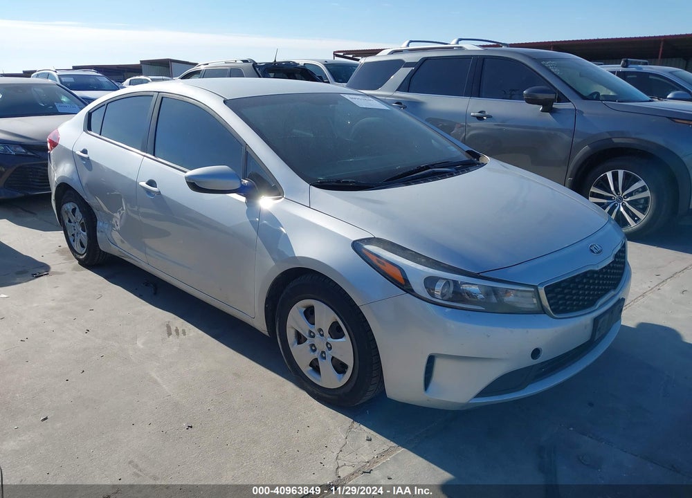 2017 KIA FORTE LX VIN: 3KPFK4A7XHE157965